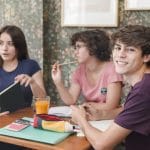 Reservar plaza para el año escolar en EE. UU.