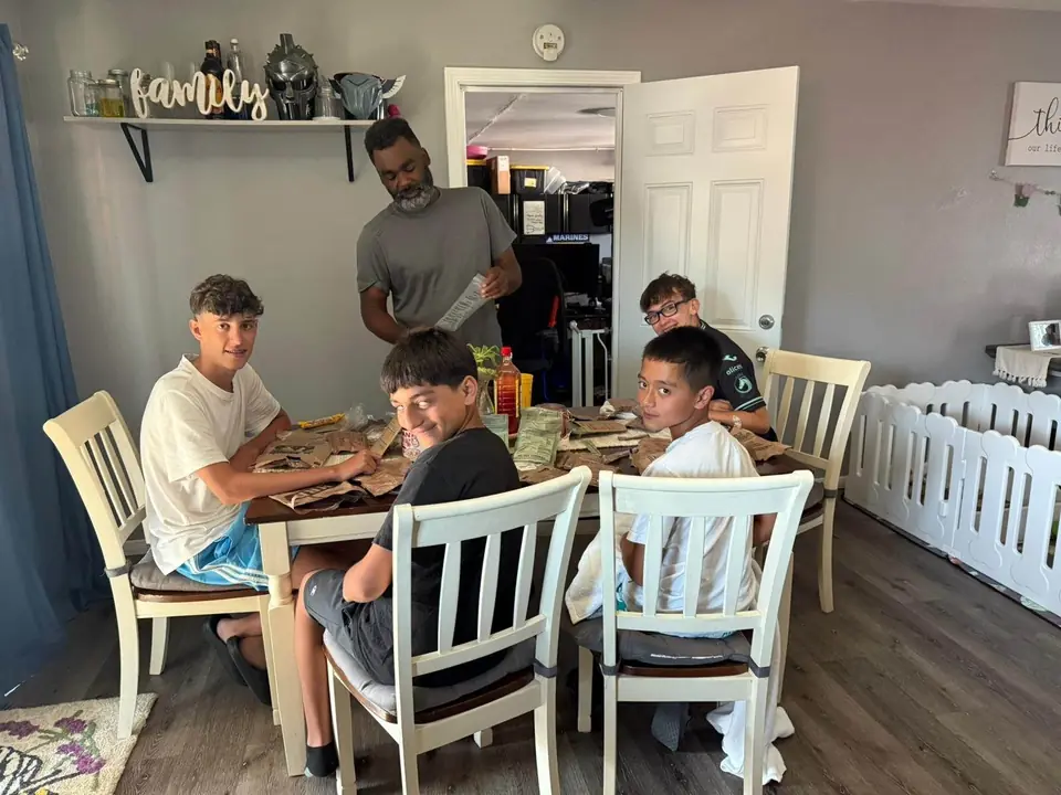 Estudiantes con su familia anfitriona en San Diego