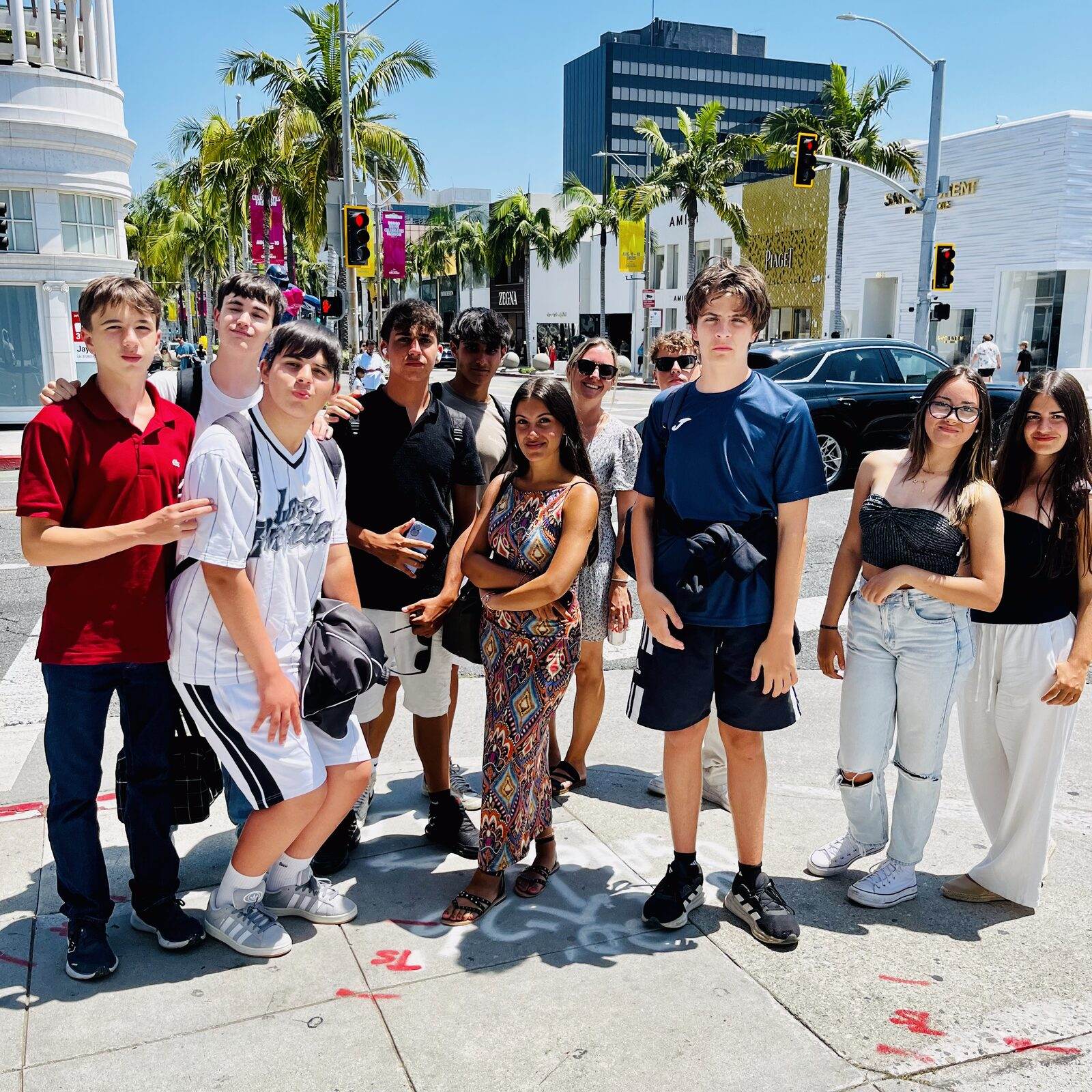 Estudiantes en una calle de Los Ángeles durante la excursión