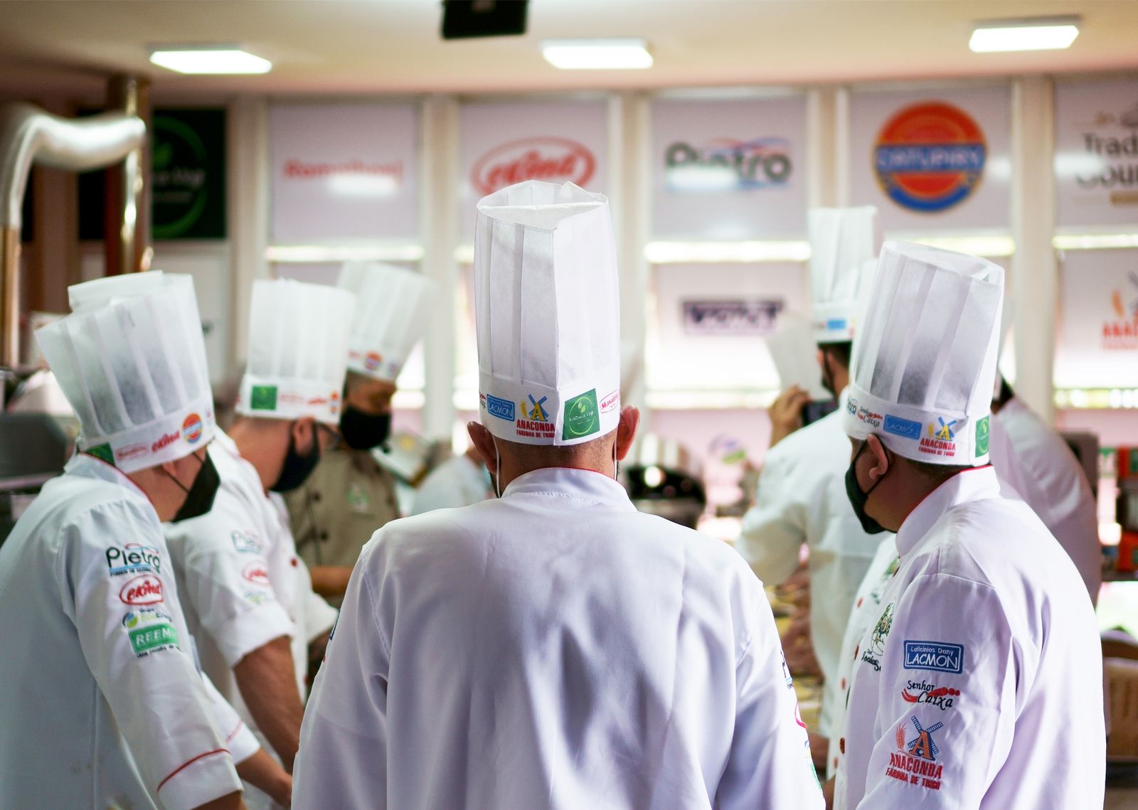 Cocina profesional de un restaurante en Estados Unidos