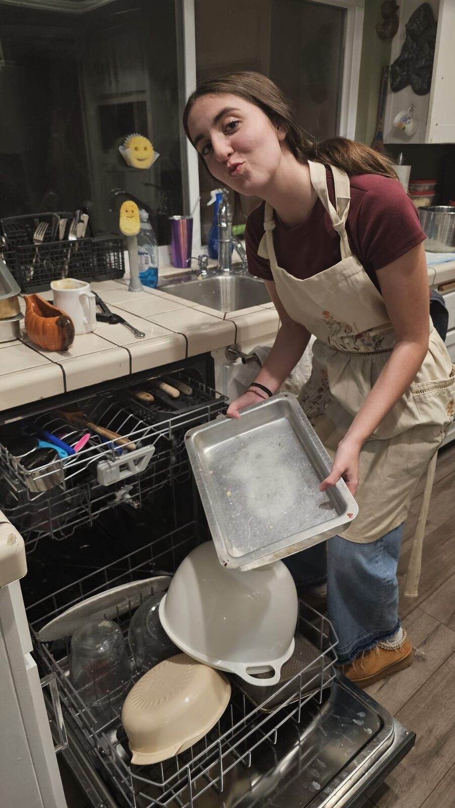 Participante de prácticas trabajando en una cocina en Estados Unidos